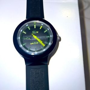 Men’s Watch Lacoste.    EUC.
